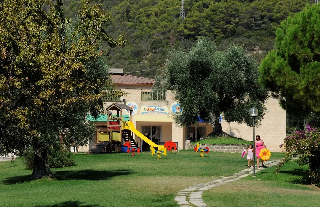Hotel del Faro - Pugnochiuso Resort-1